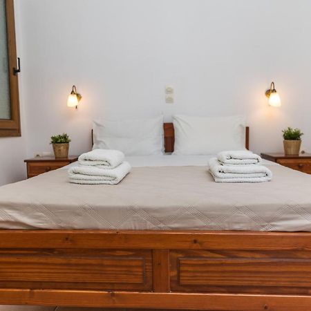 איוס פרוקופיוס Aqua Naxos Apartments & Suites מראה חיצוני תמונה