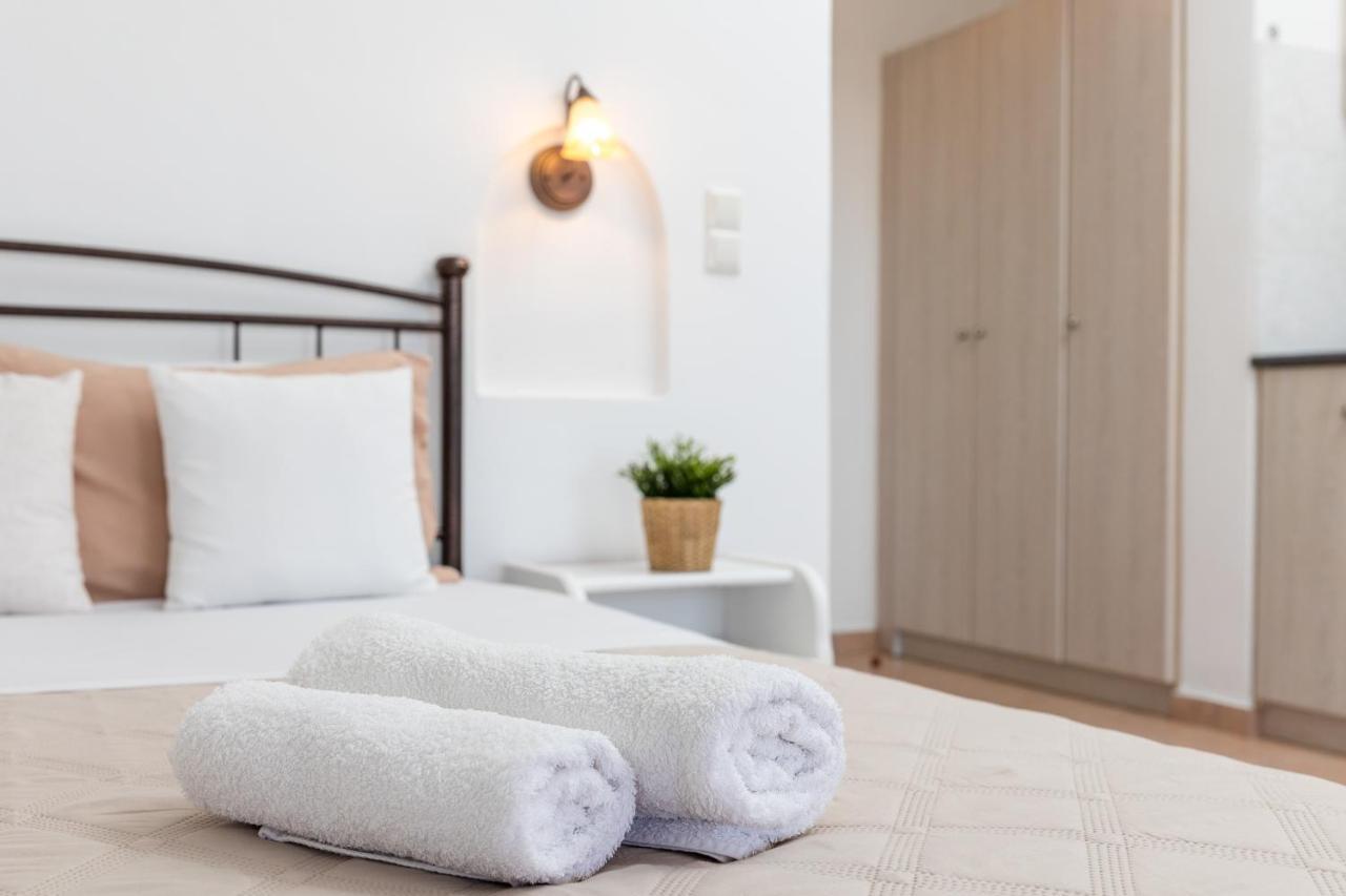 איוס פרוקופיוס Aqua Naxos Apartments & Suites מראה חיצוני תמונה