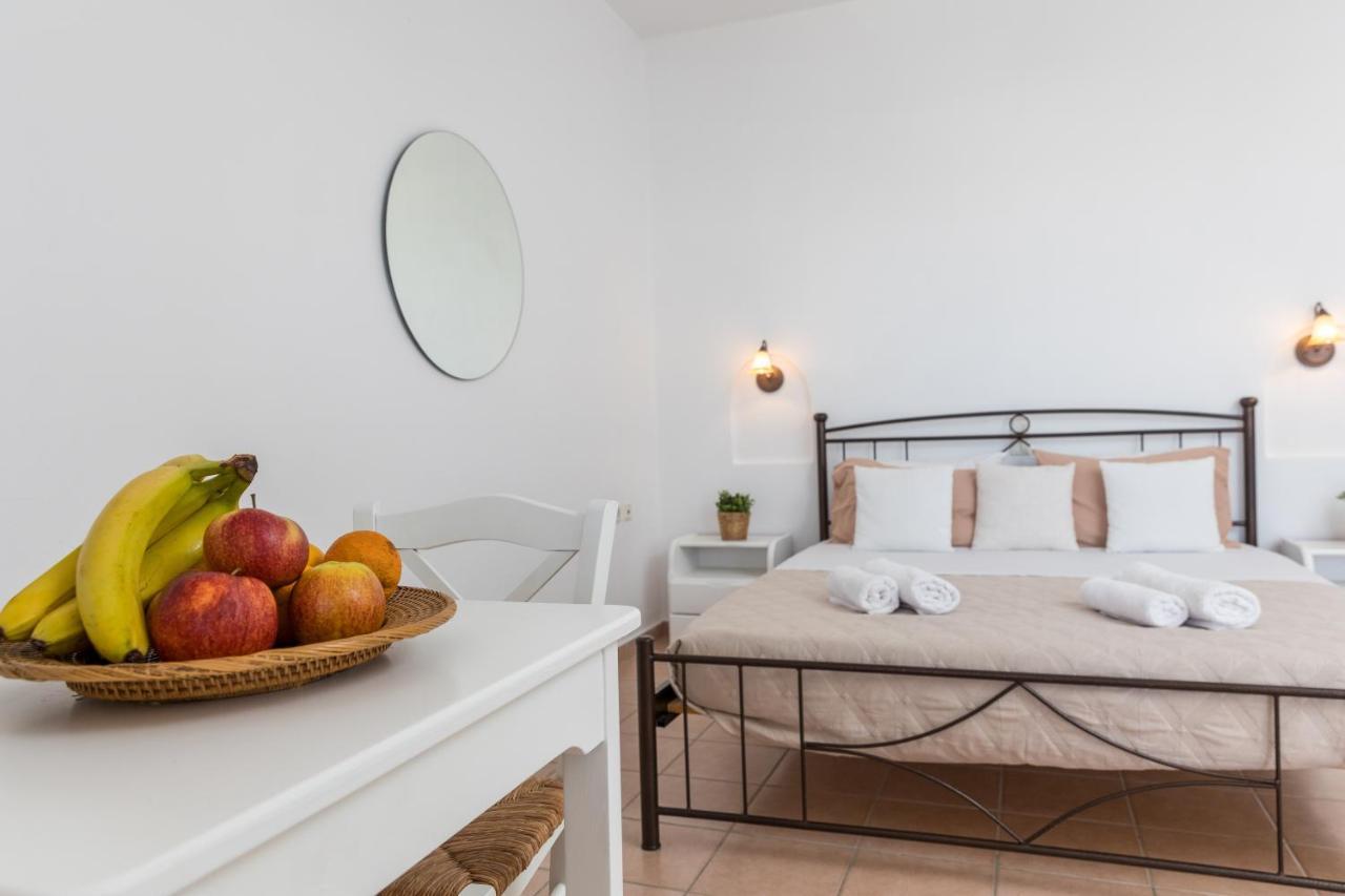 איוס פרוקופיוס Aqua Naxos Apartments & Suites מראה חיצוני תמונה